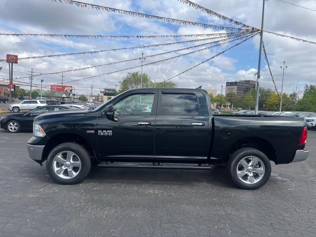 RAM 1500 2WD Crew Cab 140.5" Lone Star 2016