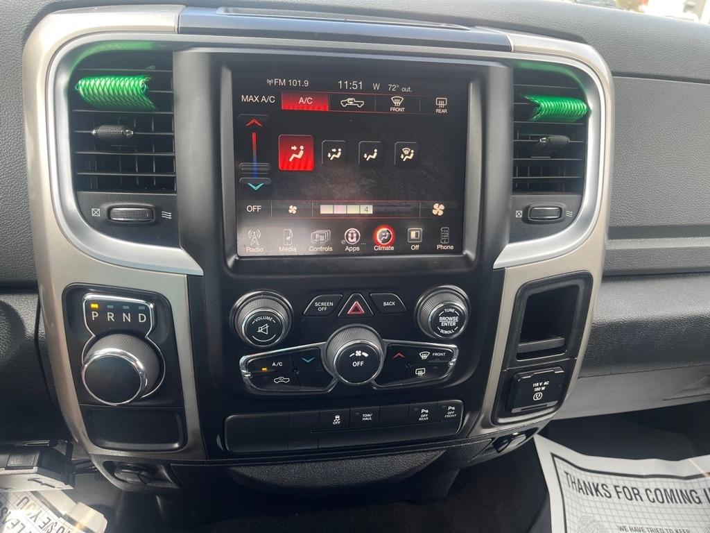 RAM 1500 2WD Crew Cab 140.5" Lone Star 2016