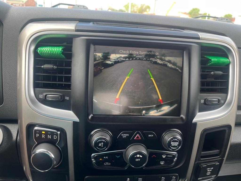 RAM 1500 2WD Crew Cab 140.5" Lone Star 2016