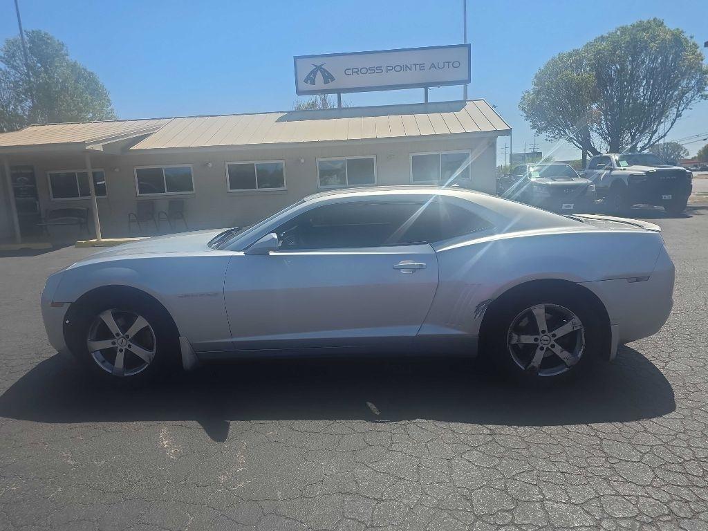 Chevrolet Camaro 2dr Cpe 1LS 2011