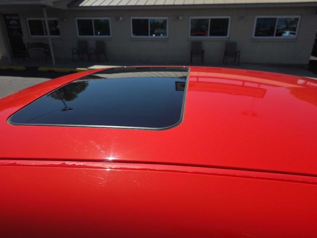 Dodge Challenger SXT Plus RWD 2018