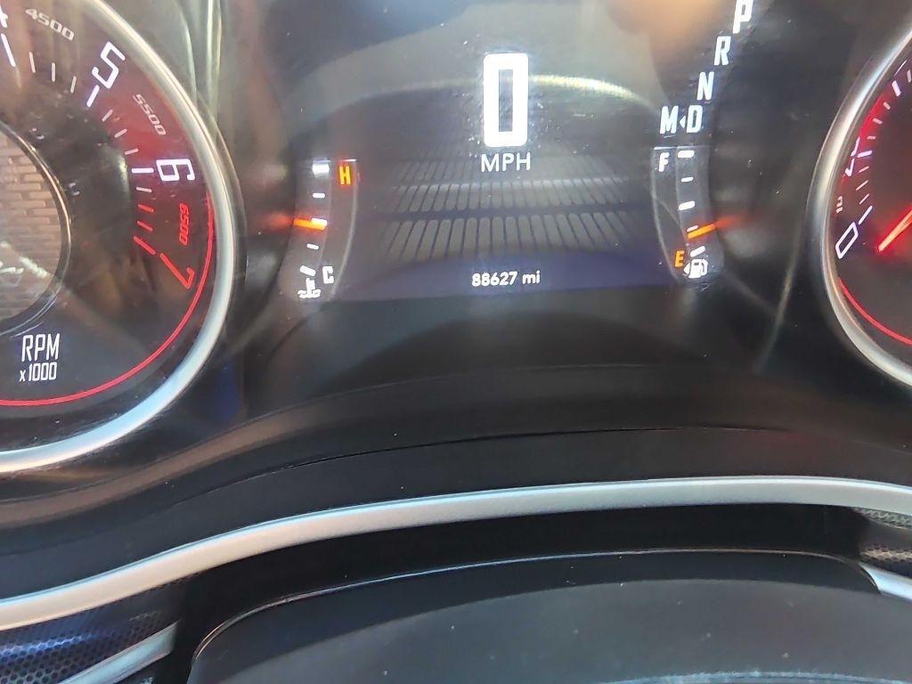 Dodge Challenger SXT Plus RWD 2018