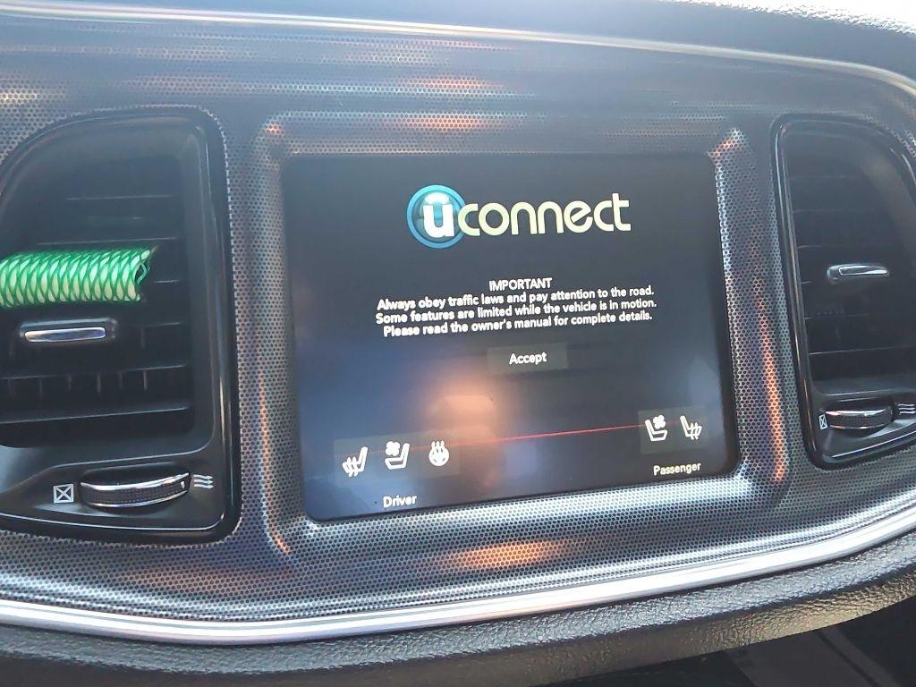 Dodge Challenger SXT Plus RWD 2018