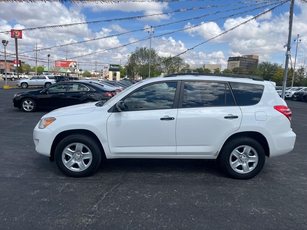 Toyota RAV4 FWD 4dr 4-cyl 4-Spd AT (Natl) 2010