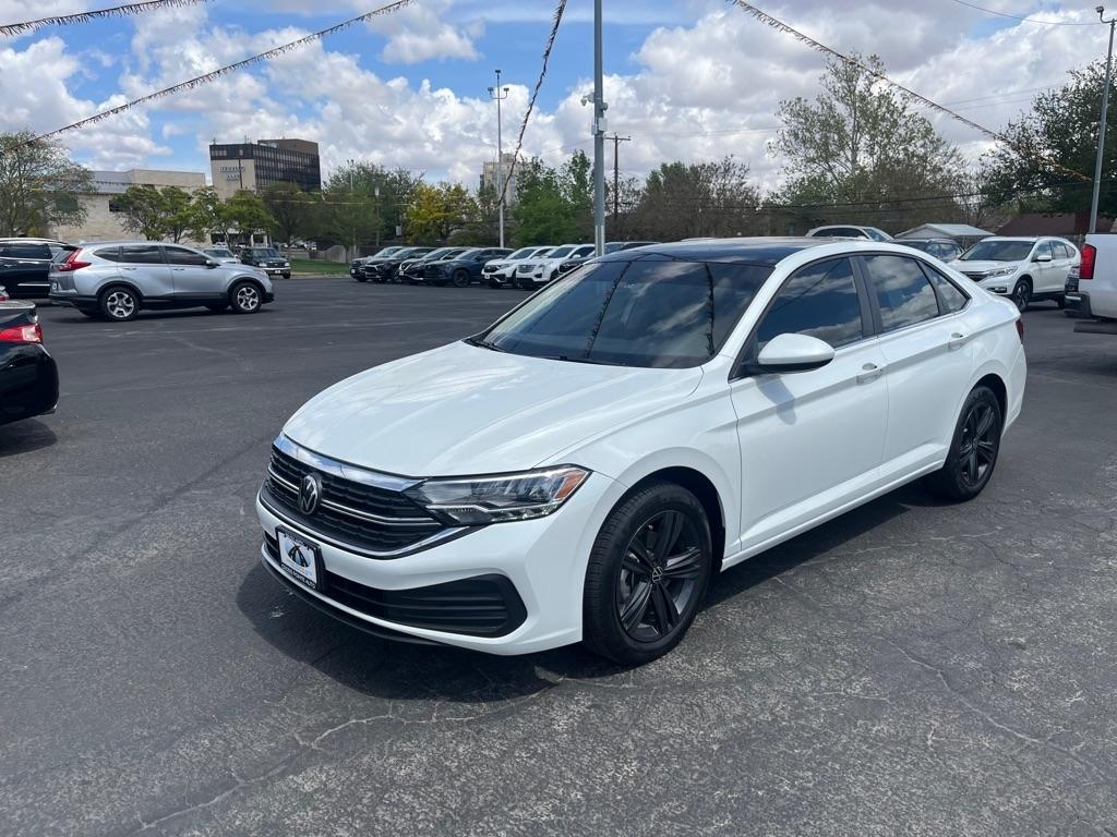 Volkswagen Jetta SE Auto 2024