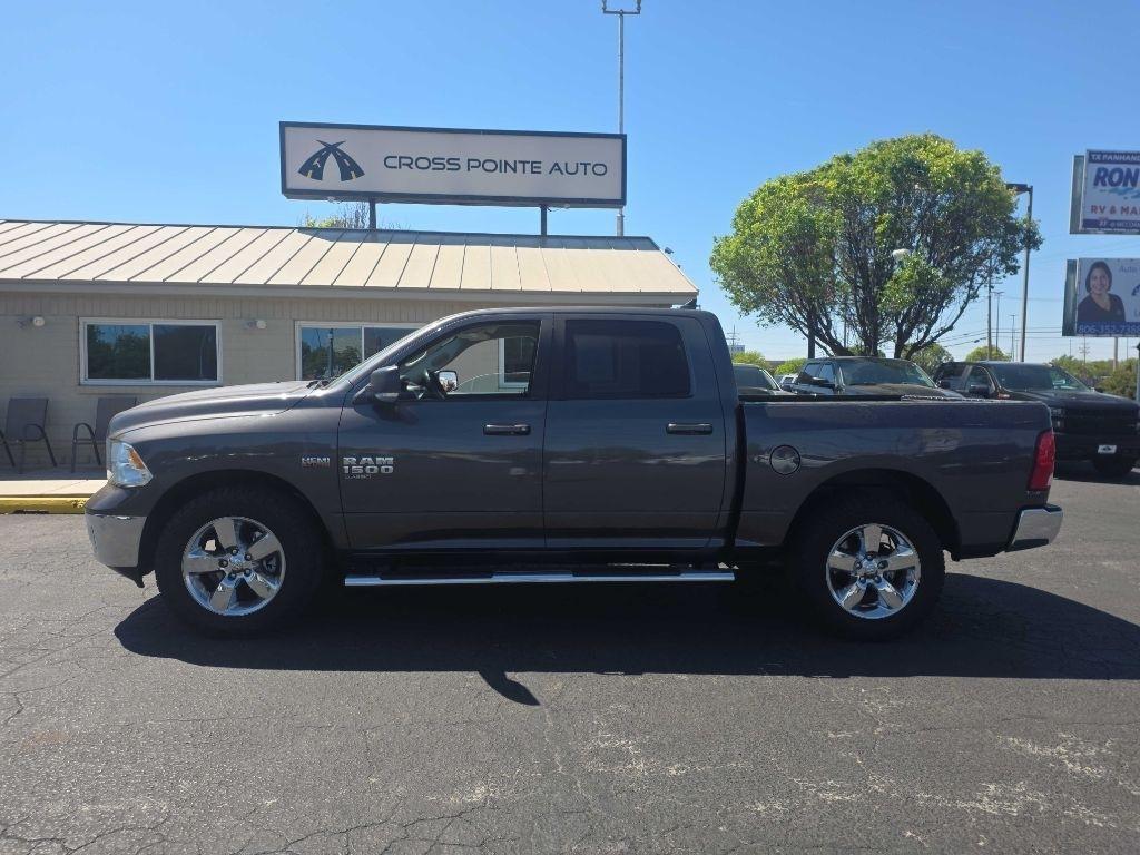 RAM 1500 Classic Big Horn 4x4 Crew Cab 5'7" Box 2019