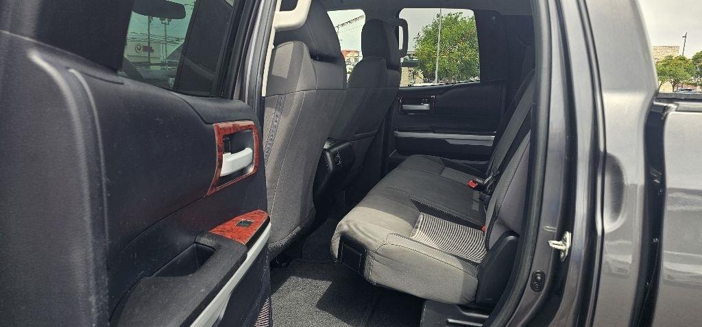 Toyota Tundra 2WD Truck Double Cab 5.7L V8 6-Spd AT SR5 (Natl) 2015