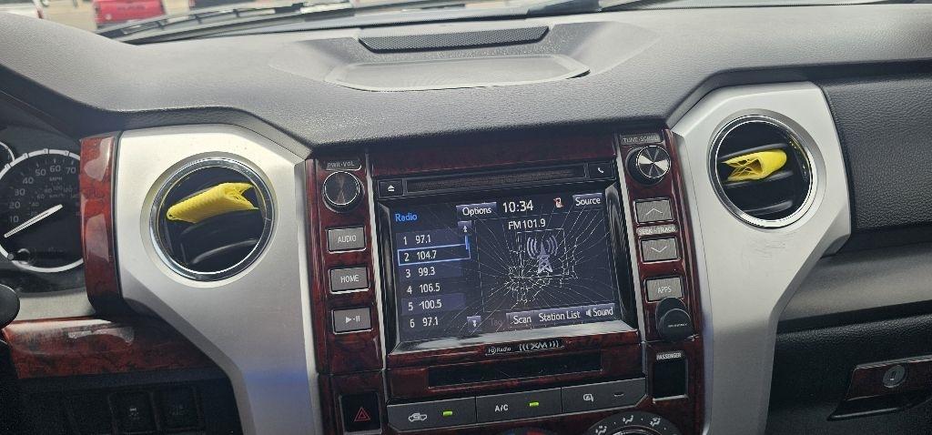 Toyota Tundra 2WD Truck Double Cab 5.7L V8 6-Spd AT SR5 (Natl) 2015