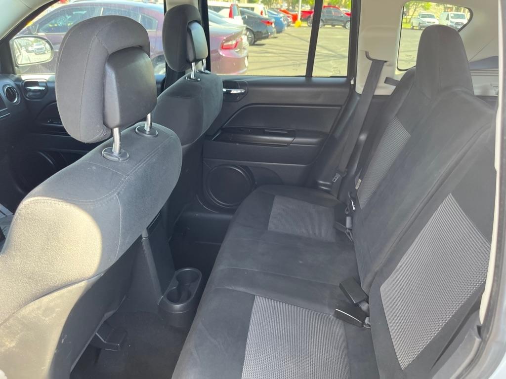 Jeep Compass FWD 4dr Sport 2012