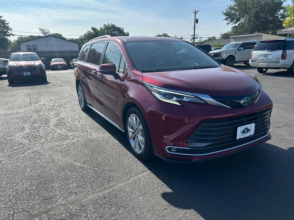 Toyota Sienna Platinum FWD 7-Passenger (Natl) 2023