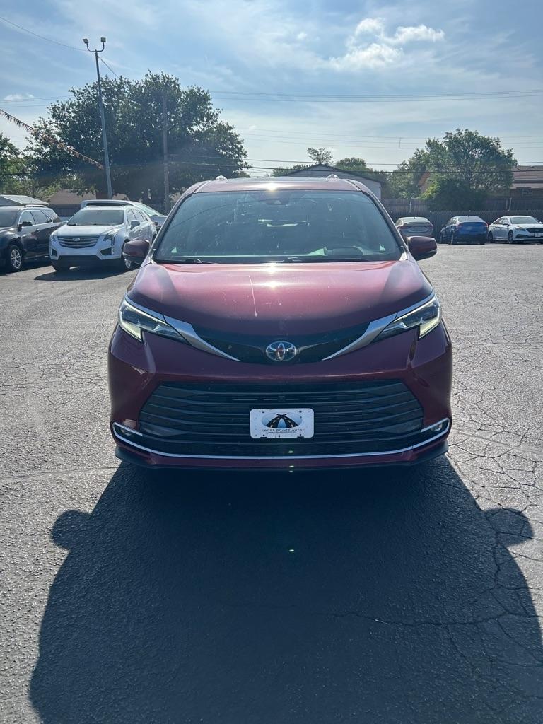 Toyota Sienna Platinum FWD 7-Passenger (Natl) 2023