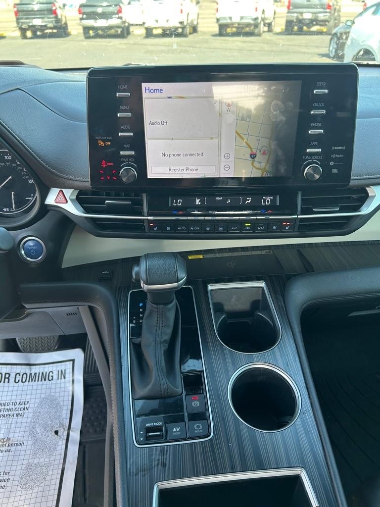 Toyota Sienna Platinum FWD 7-Passenger (Natl) 2023