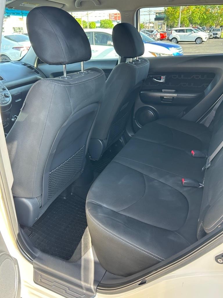 Kia Soul 5dr Wgn Auto + 2013