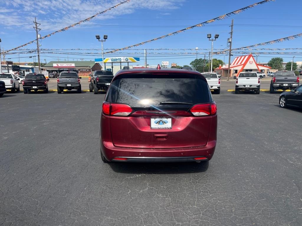 Chrysler Pacifica Touring L FWD 2020