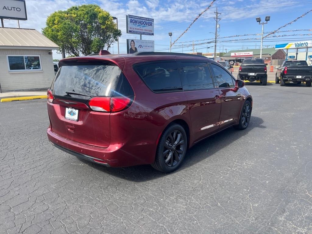 Chrysler Pacifica Touring L FWD 2020