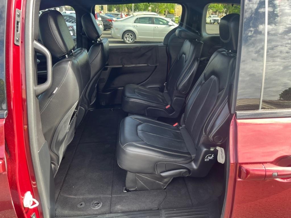 Chrysler Pacifica Touring L FWD 2020