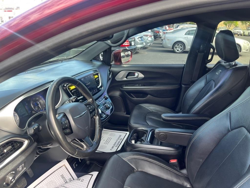 Chrysler Pacifica Touring L FWD 2020