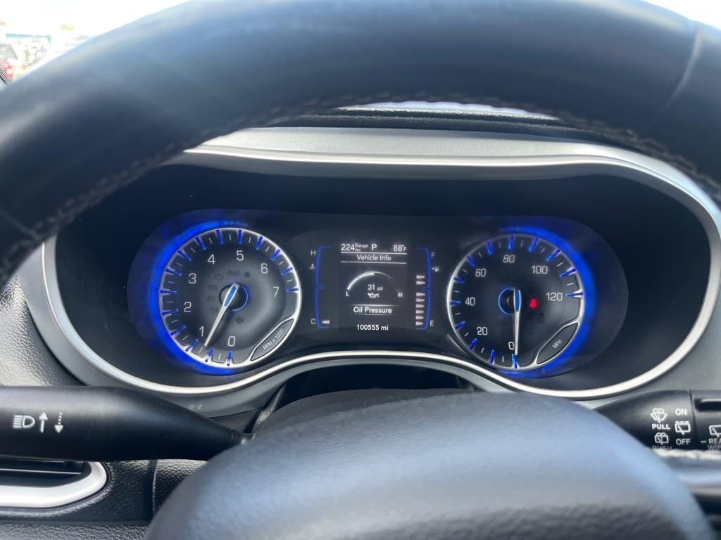 Chrysler Pacifica Touring L FWD 2020