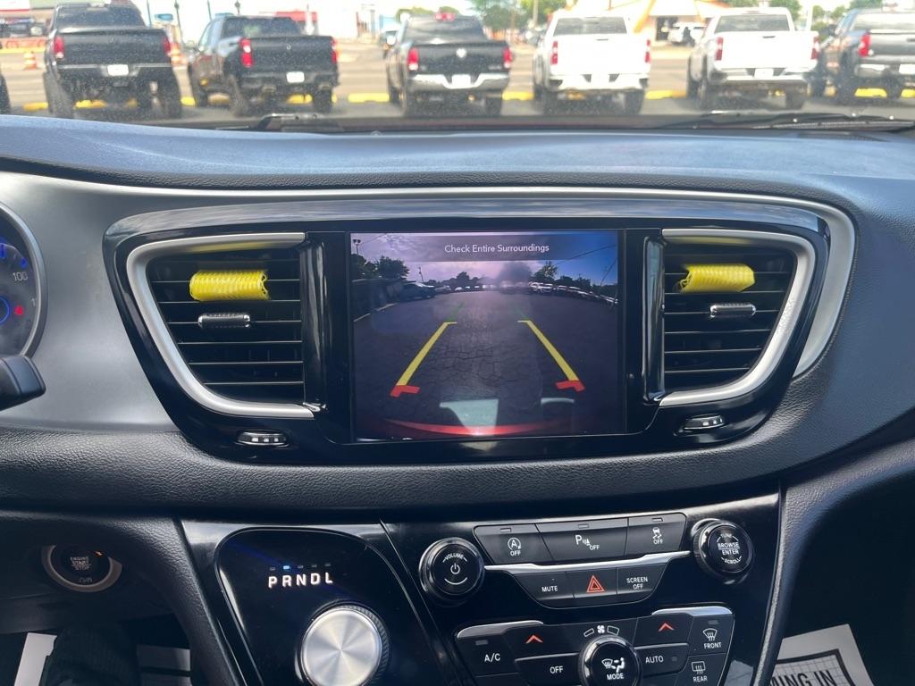 Chrysler Pacifica Touring L FWD 2020