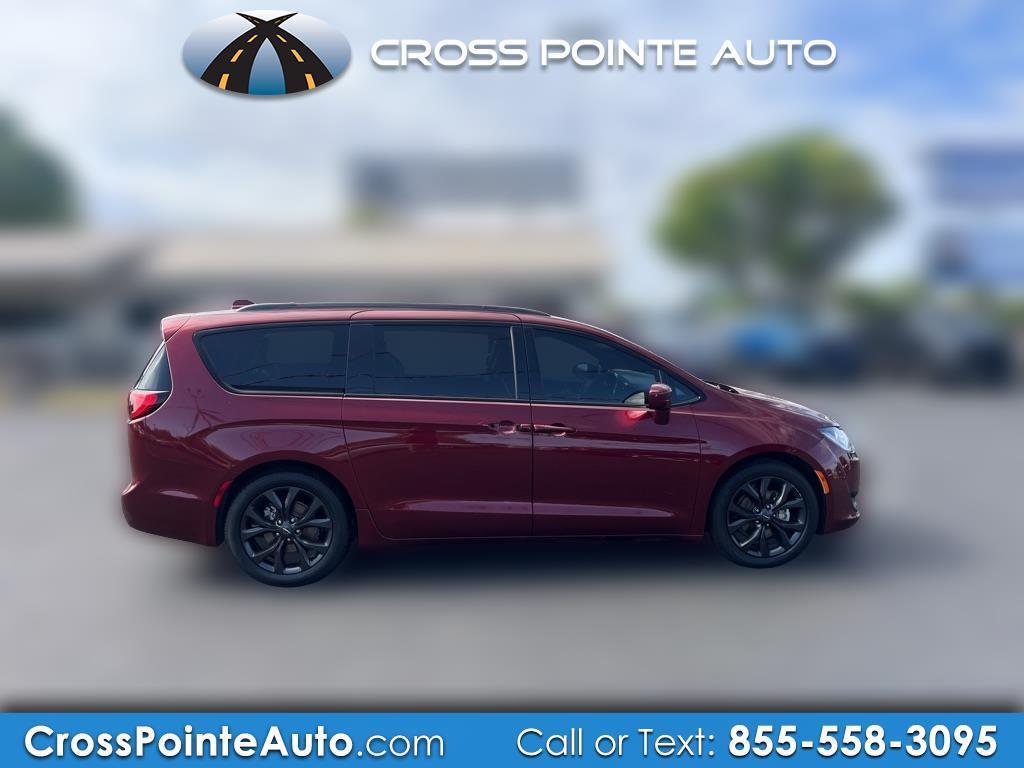 2020 Chrysler Pacifica Touring L FWD