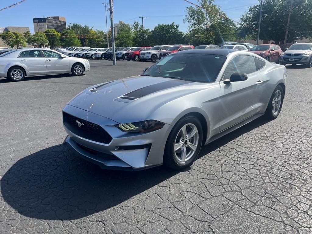 Ford Mustang EcoBoost Fastback 2020