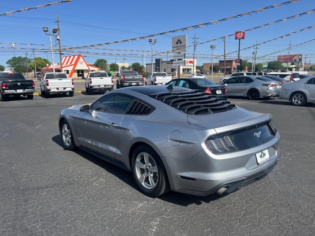Ford Mustang EcoBoost Fastback 2020