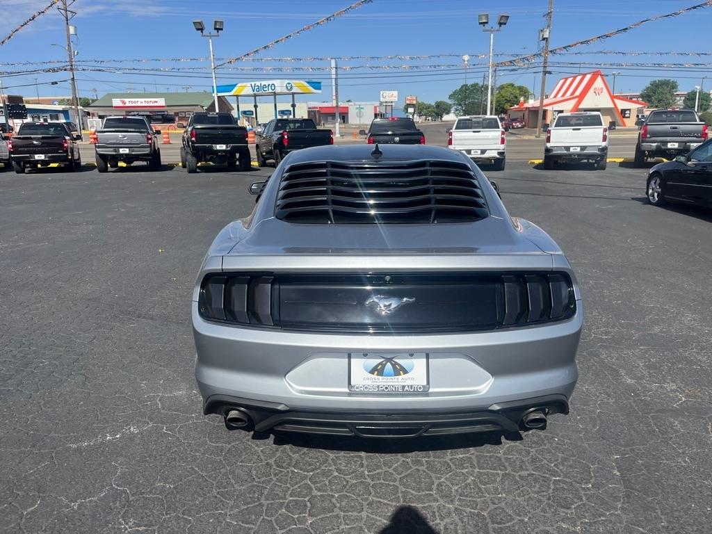 Ford Mustang EcoBoost Fastback 2020