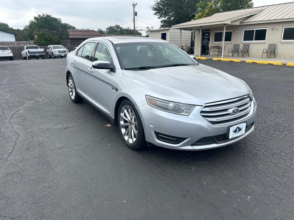 Ford Taurus 4dr Sdn Limited AWD 2015