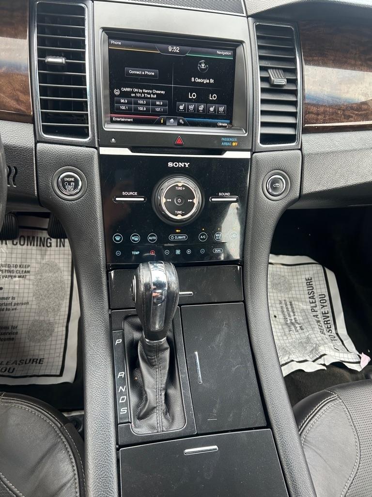 Ford Taurus 4dr Sdn Limited AWD 2015