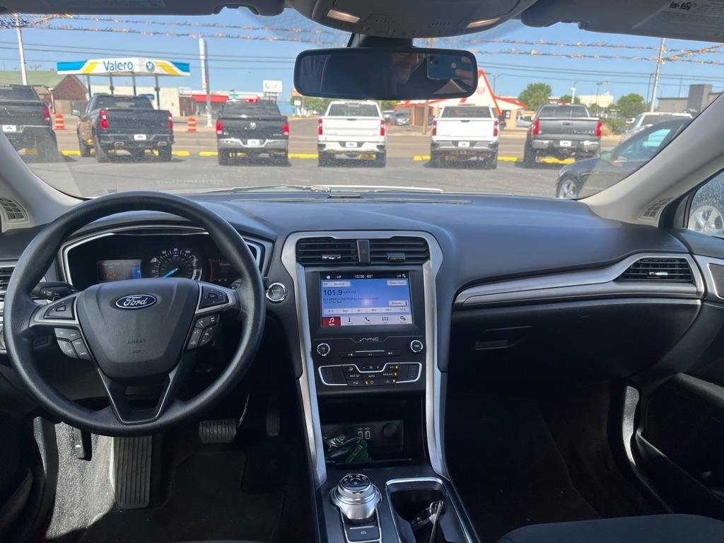 Ford Fusion SE FWD 2019