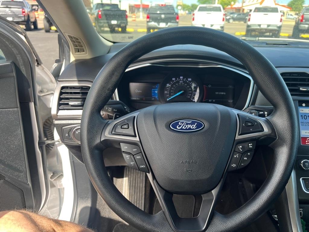 Ford Fusion SE FWD 2019
