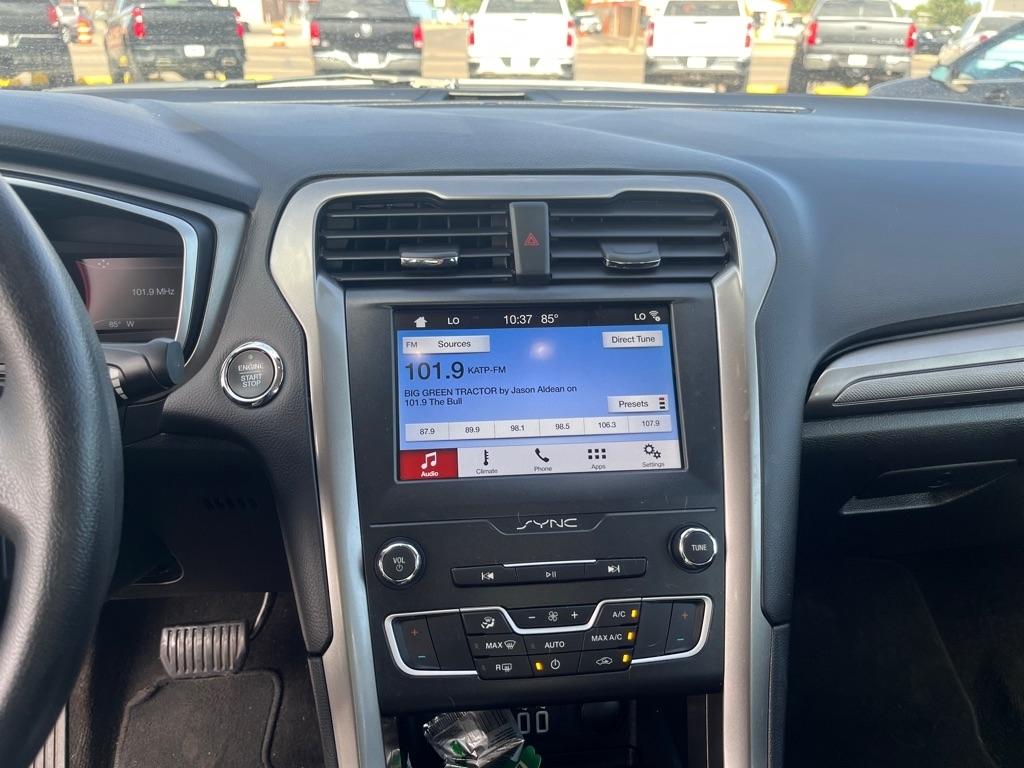 Ford Fusion SE FWD 2019