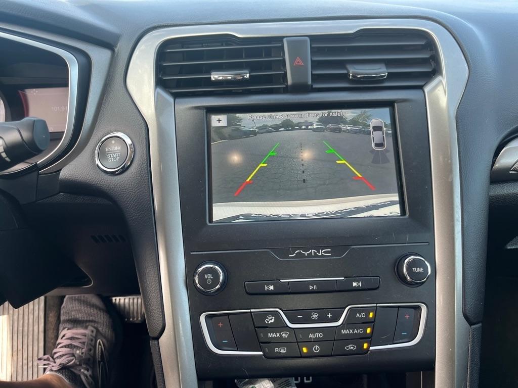 Ford Fusion SE FWD 2019