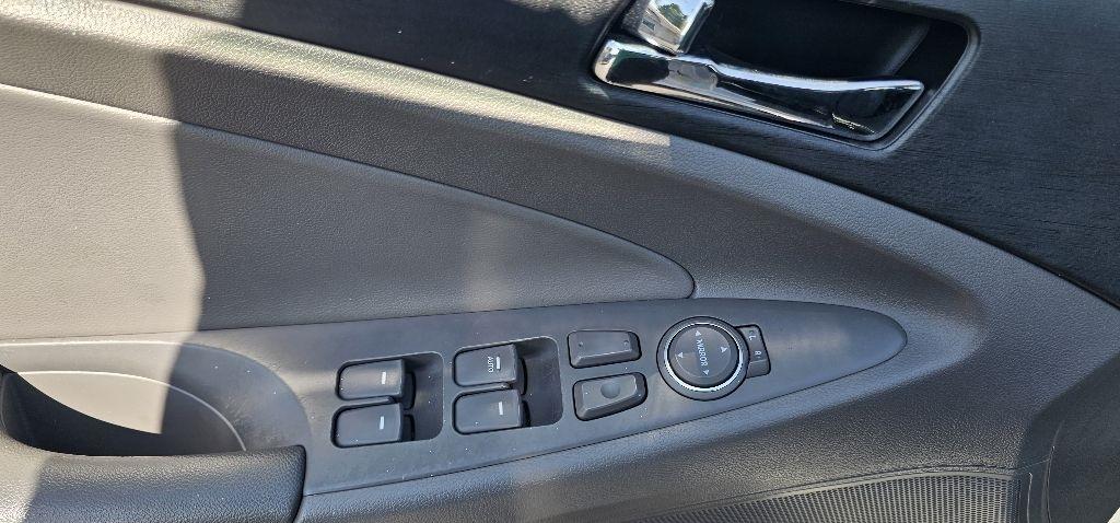 Hyundai Sonata 4dr Sdn 2.0T Auto SE 2012
