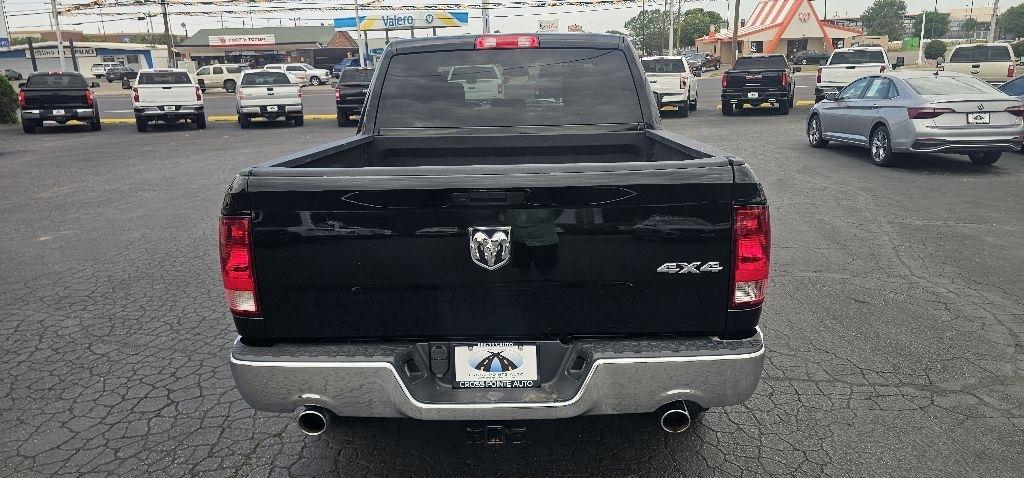 RAM 1500 Classic Tradesman 4x4 Crew Cab 5'7" Box 2022