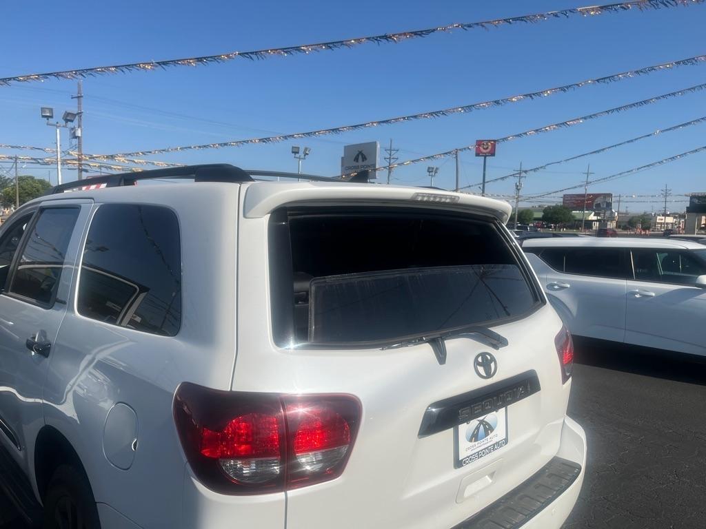 Toyota Sequoia Nightshade 4WD (Natl) 2021