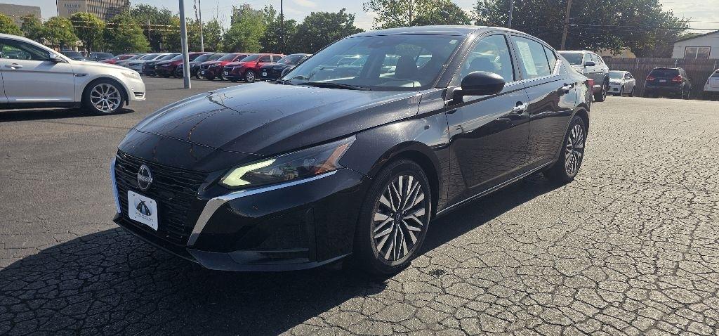 Nissan Altima 2.5 SV Sedan 2024
