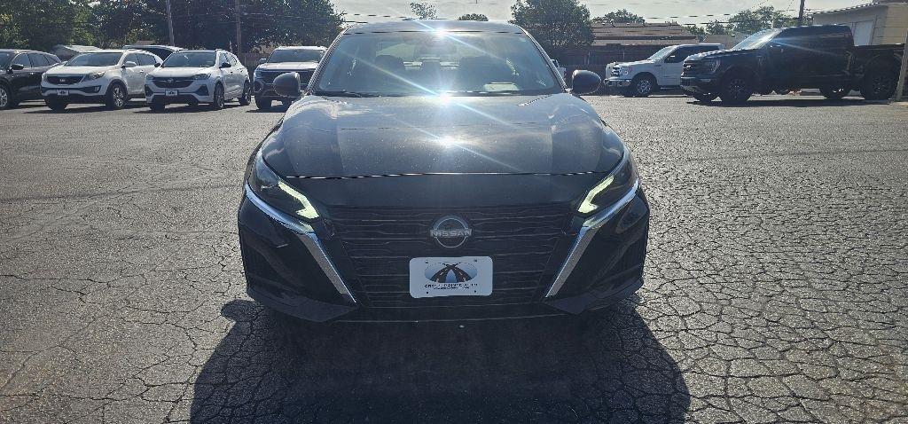 Nissan Altima 2.5 SV Sedan 2024
