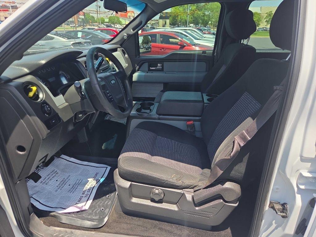 Ford F-150 2WD SuperCrew 145" Platinum 2014
