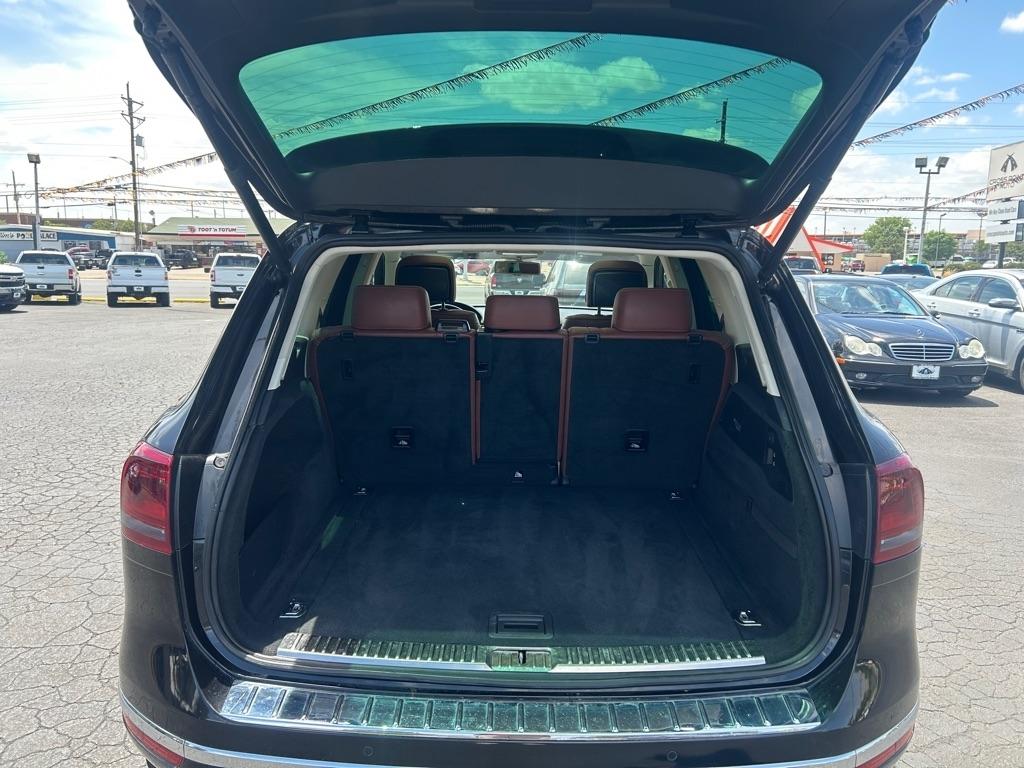 Volkswagen Touareg 4dr TDI Sport w/Technology 2015