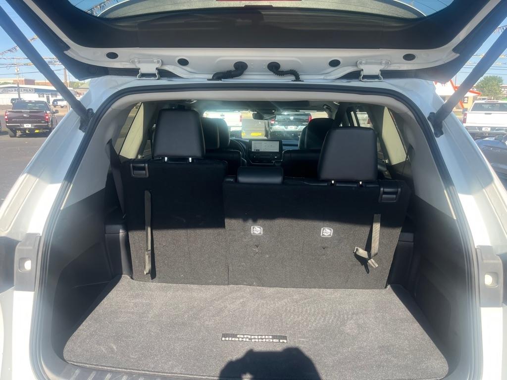 Toyota Grand Highlander Platinum AWD (Natl) 2025