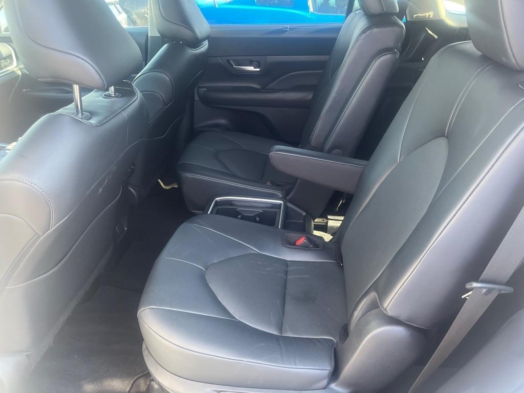 Toyota Grand Highlander Platinum AWD (Natl) 2025