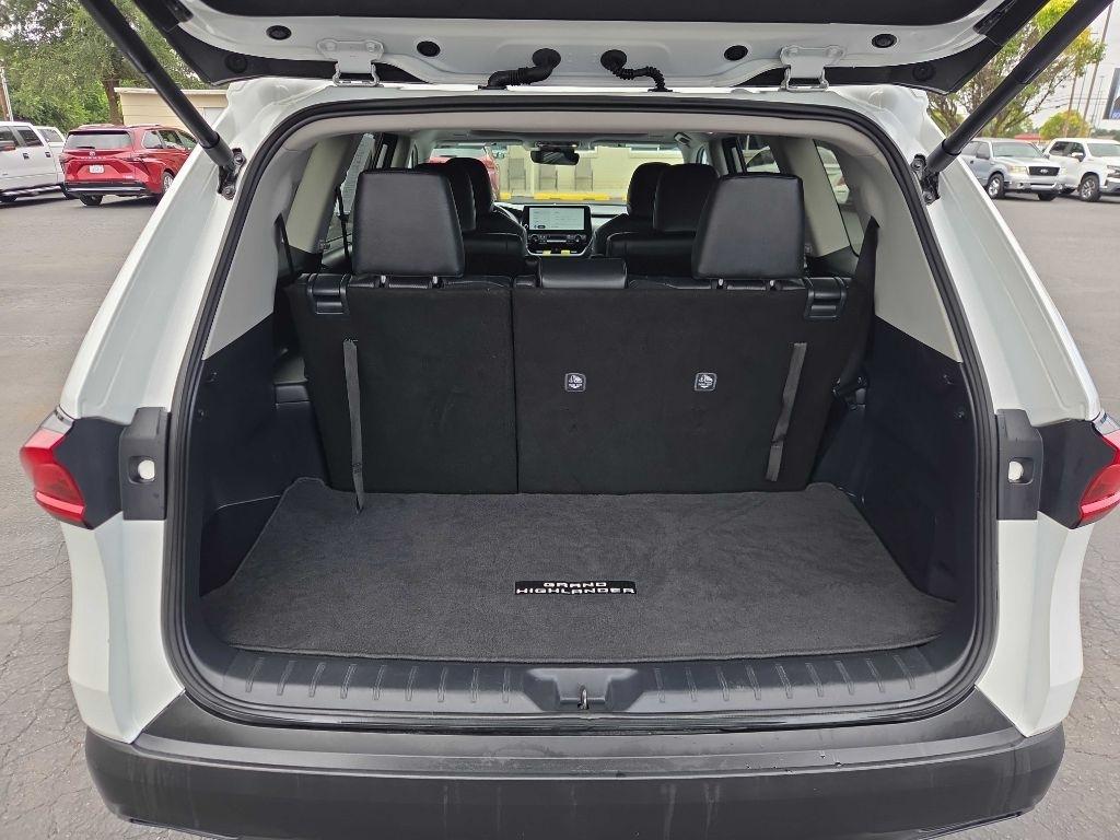 Toyota Grand Highlander Platinum AWD (Natl) 2025