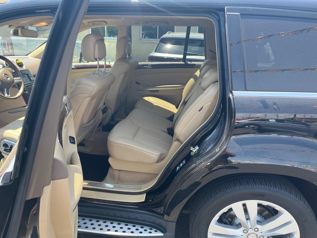 Mercedes-Benz GL-Class 4MATIC 4dr GL 450 2010