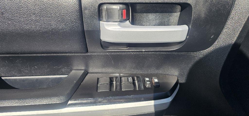 Toyota Tundra 4WD TRD Pro CrewMax 5.5' Bed 5.7L FFV (Natl) 2017