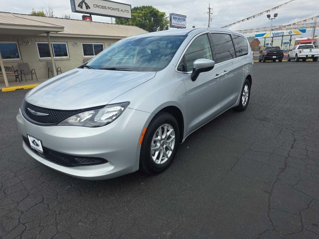 Chrysler Voyager LX FWD 2023