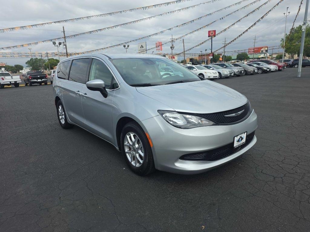 Chrysler Voyager LX FWD 2023