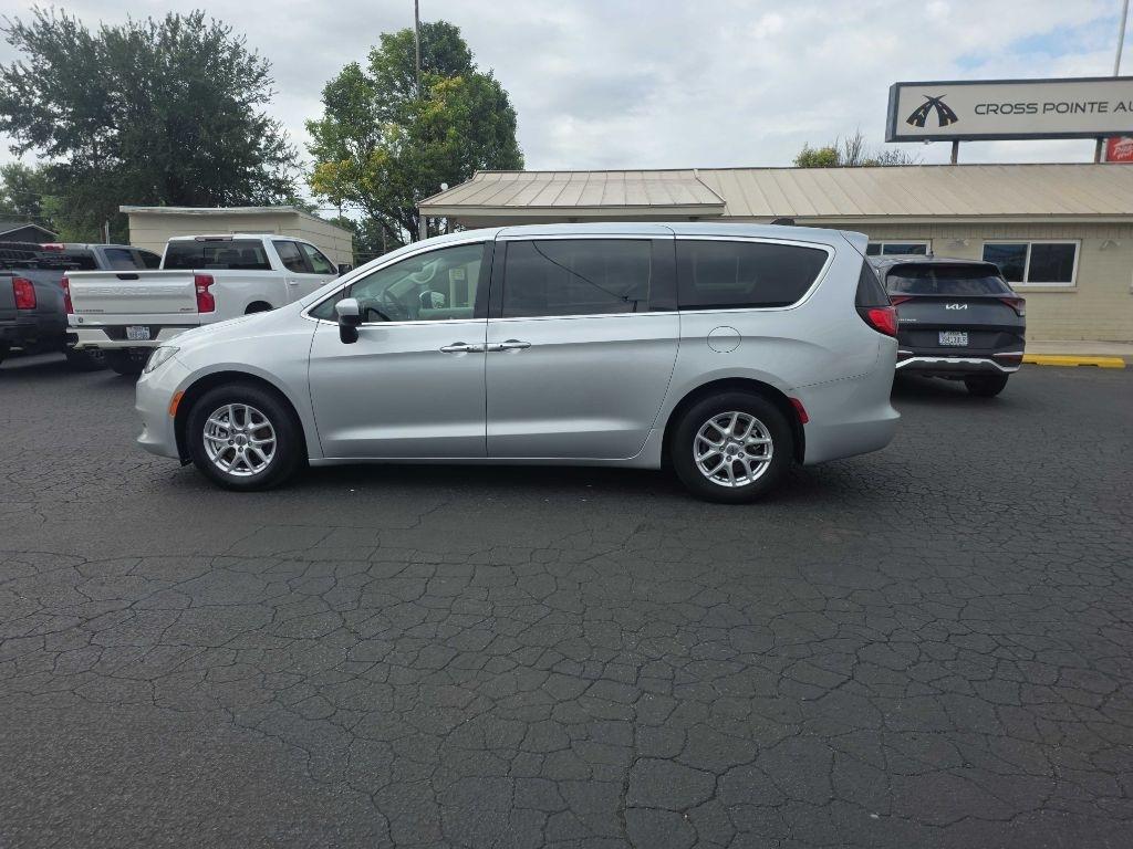 Chrysler Voyager LX FWD 2023