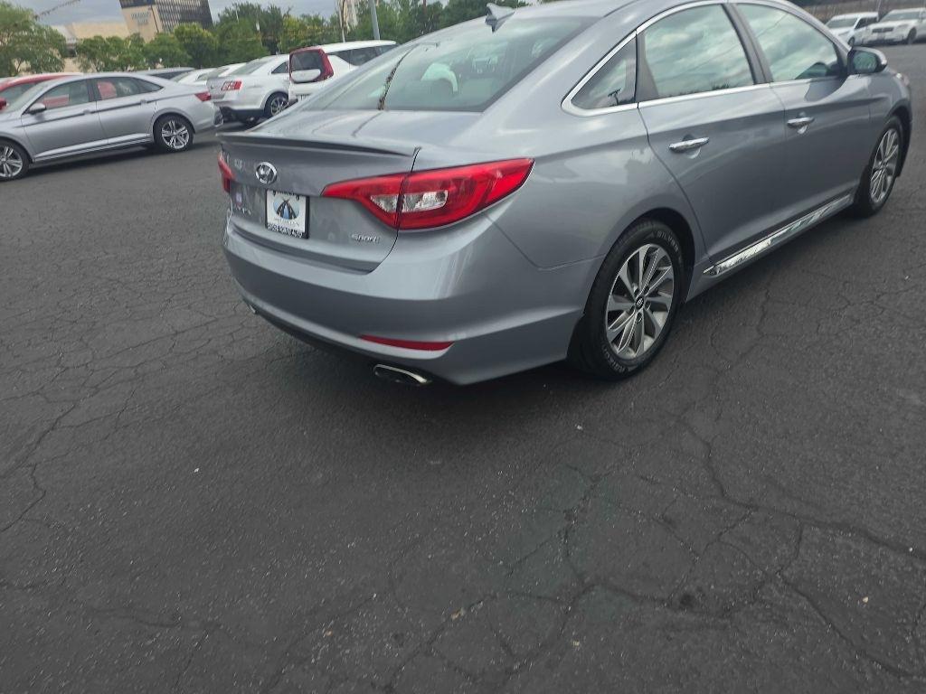 Hyundai Sonata 4dr Sdn 2.4L Sport PZEV 2016