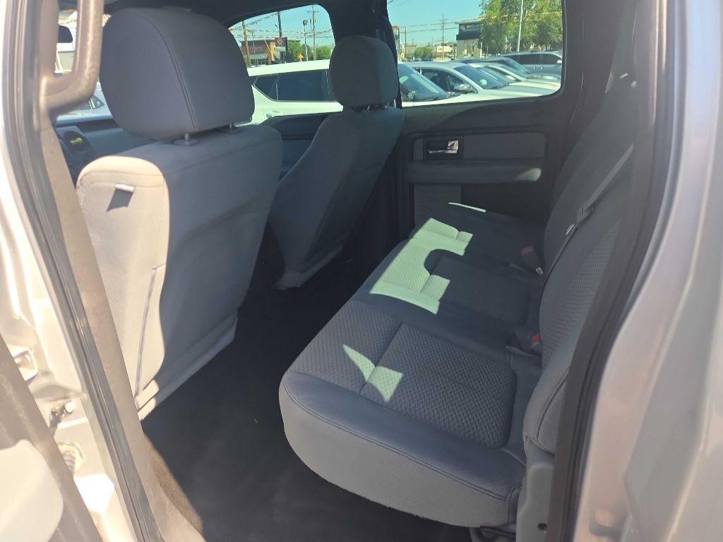 Ford F-150 2WD SuperCrew 145" Platinum 2014